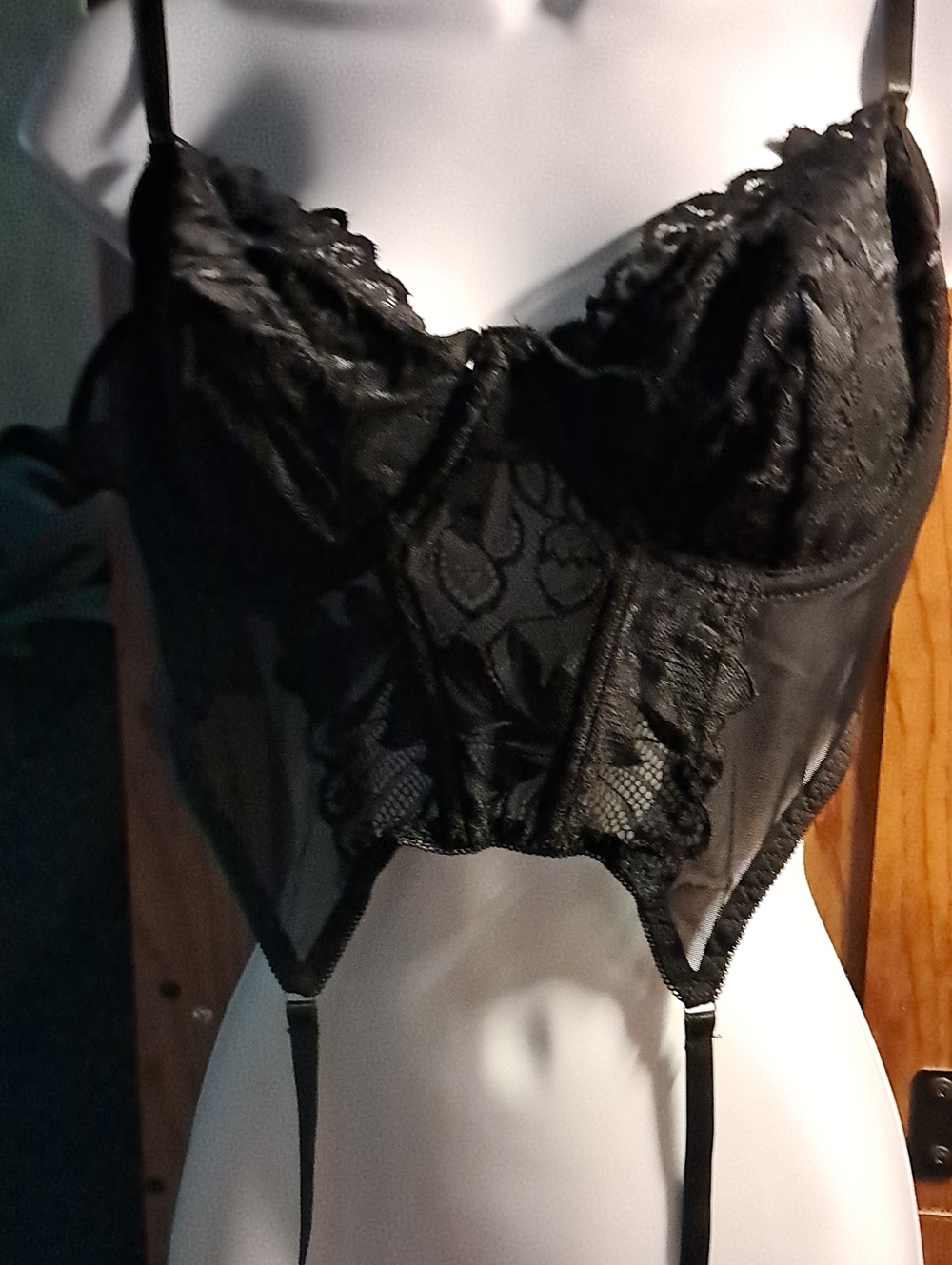 Black Lace Bustier with Garter Straps NWOT Size